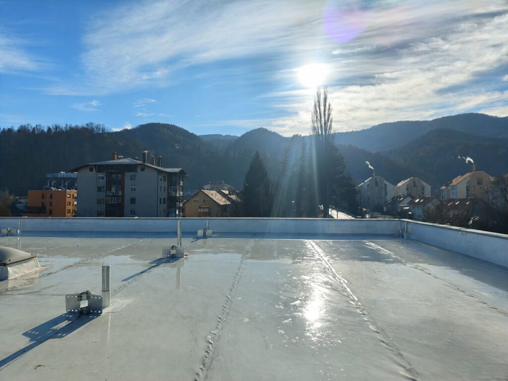 Levo zgoraj slika compressed